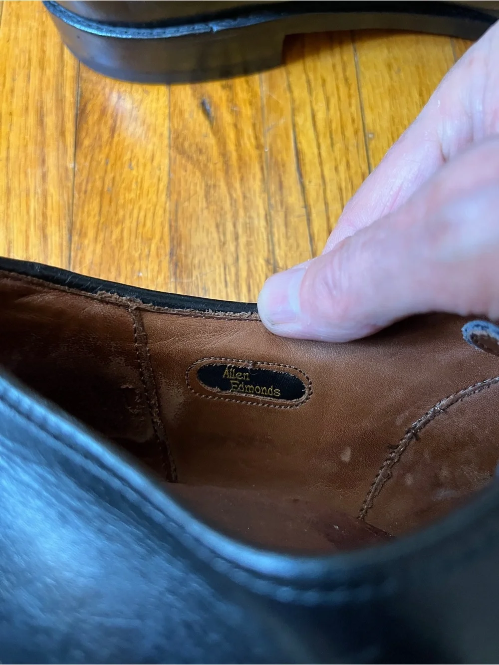 Allen Edmonds Black Leather Cap-Toe Derby Shoes 14C